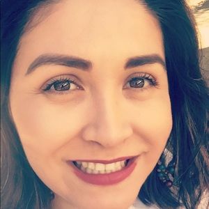 Meet your Posher, Anabel